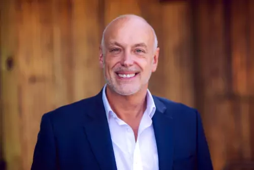 Ditch The Grant Gimmick – Honesty Always Pays