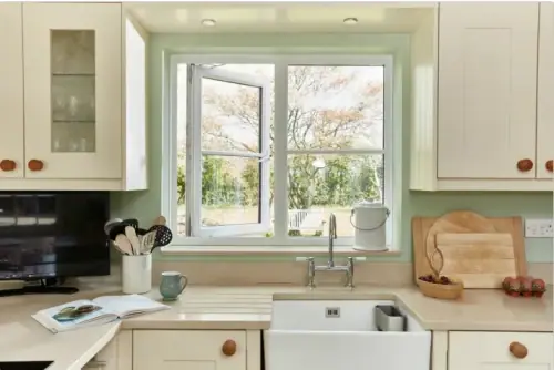 Anglian Blows In to Save The (Safestyle) Day