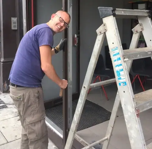 Glazing, Window Fabrication & Fitting Are Thriving Skilled Trades 